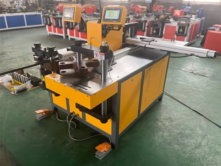 Automatic Server Stop Gauge Busbar Bending Machine